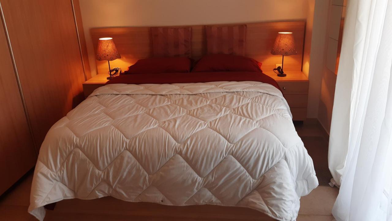 Villa Maria Louiza NEAR AIRPORT Artemida  Esterno foto